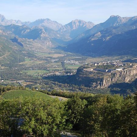 Au Bon Logis Otel Risoul Dış mekan fotoğraf