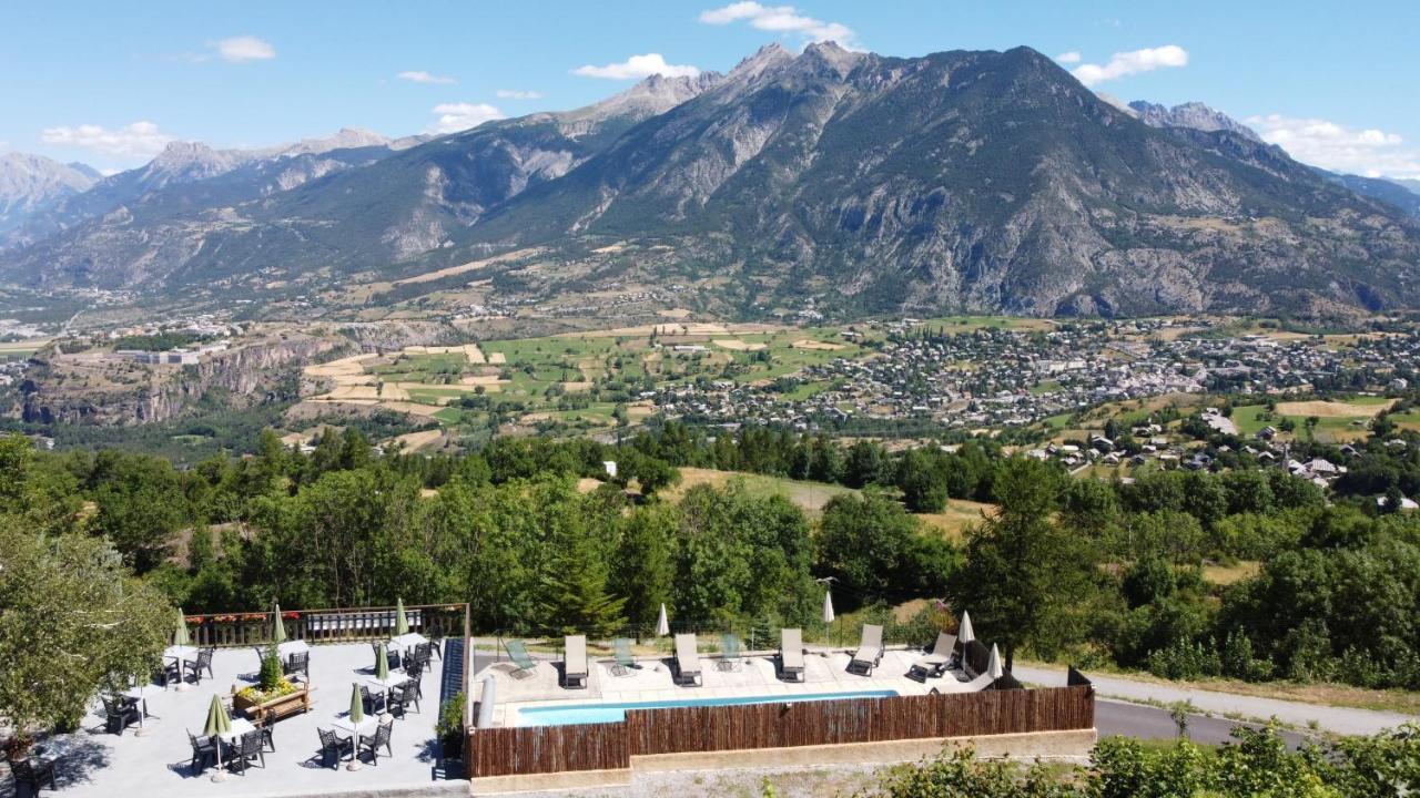 Au Bon Logis Otel Risoul Dış mekan fotoğraf