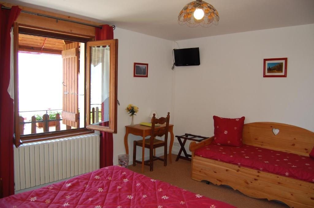 Au Bon Logis Otel Risoul Dış mekan fotoğraf